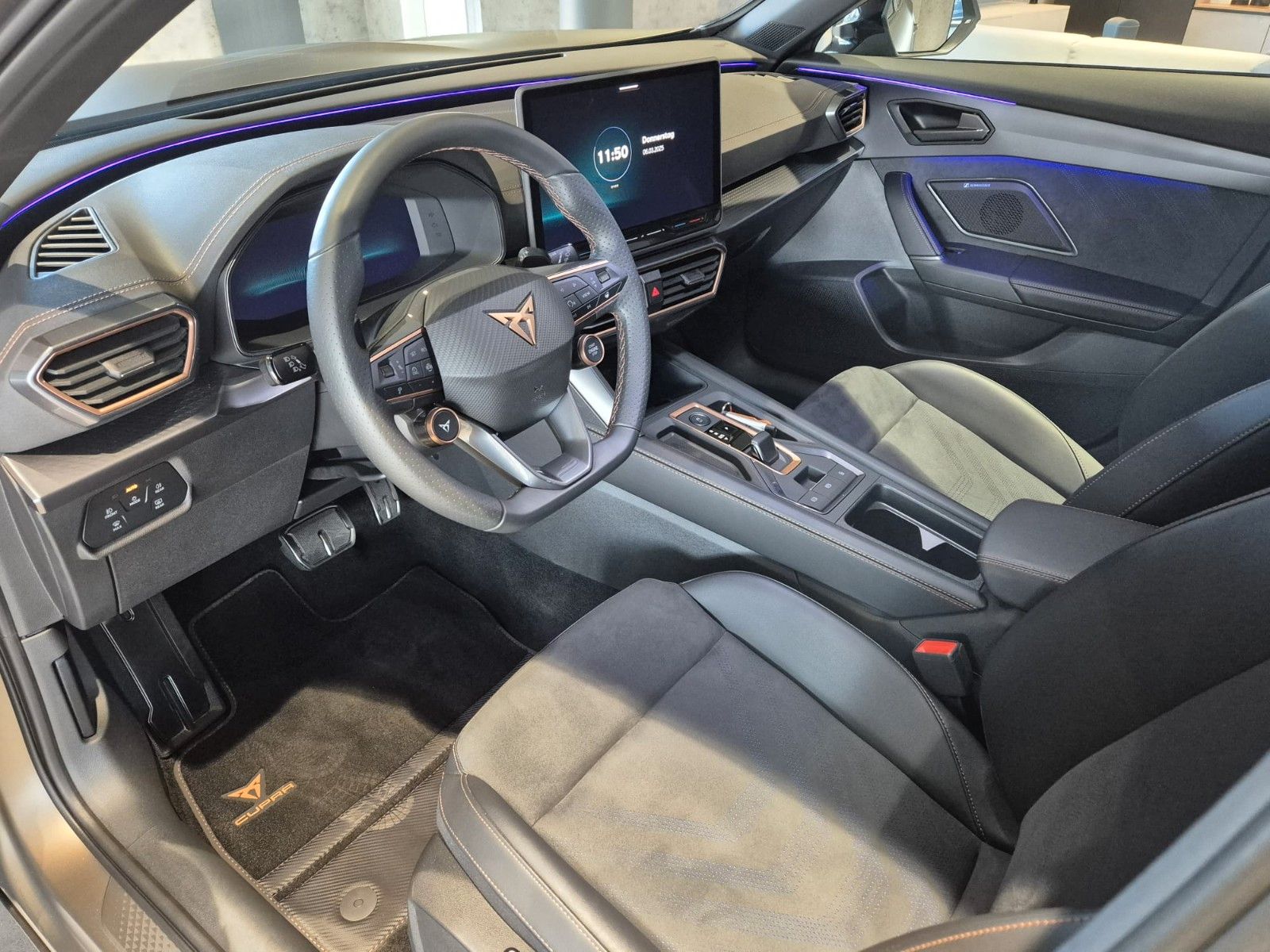 Cupra Formentor VZ 1.5 e-HYBRID - Samsaru's Car Outlet