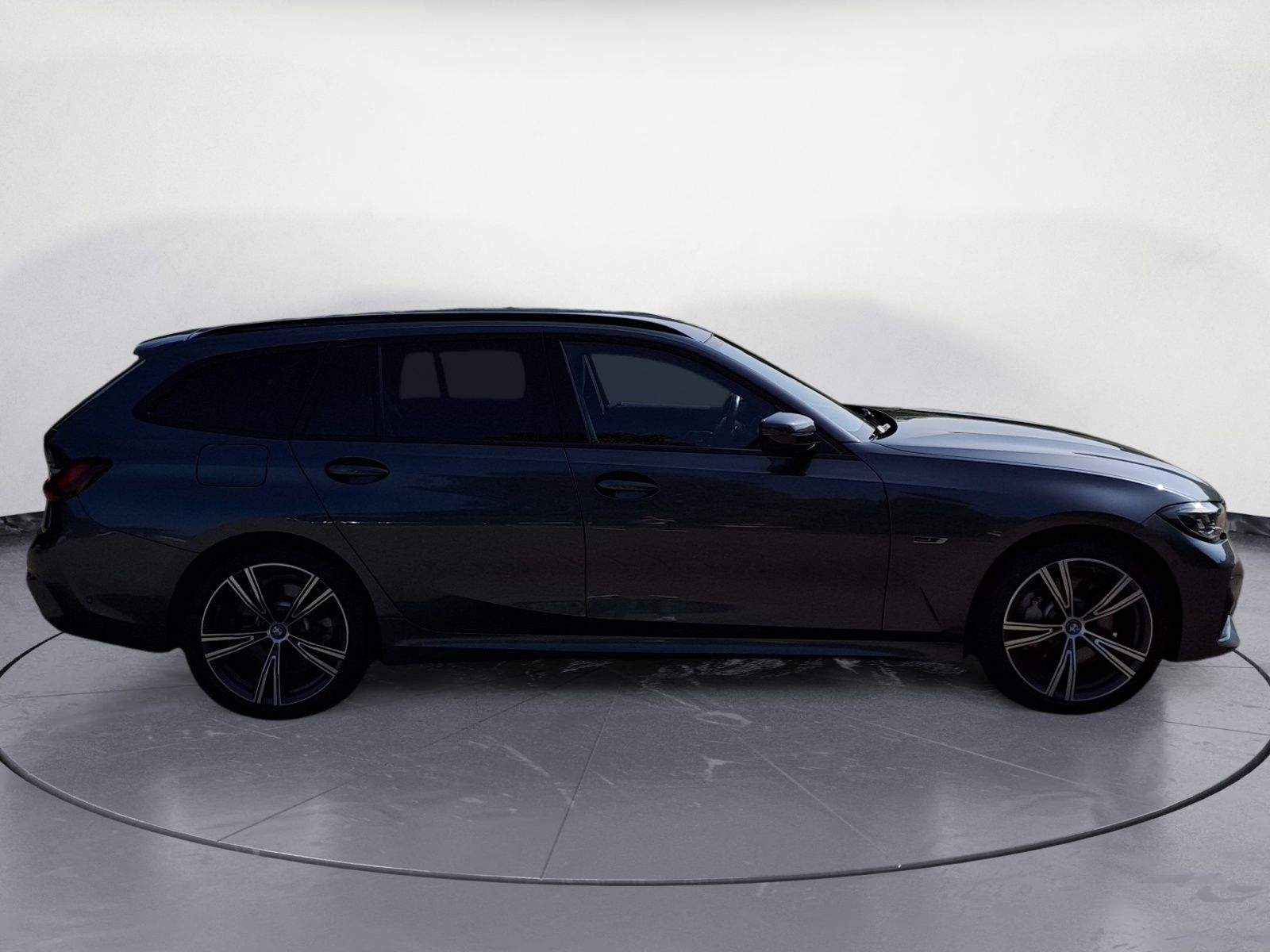 BMW 330e xDrive Touring - Samsaru's Car Outlet