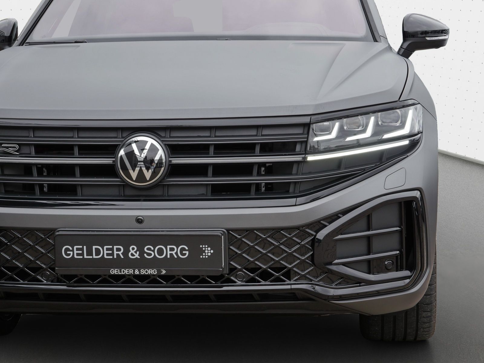 Volkswagen Touareg R-Line Final Edition V6 |AHK|PANO|STAND|