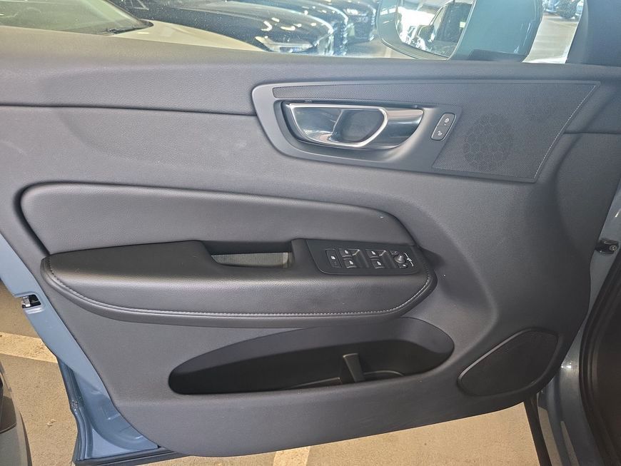 Volvo XC60 B5 D AWD Geartronic Momentum Pro