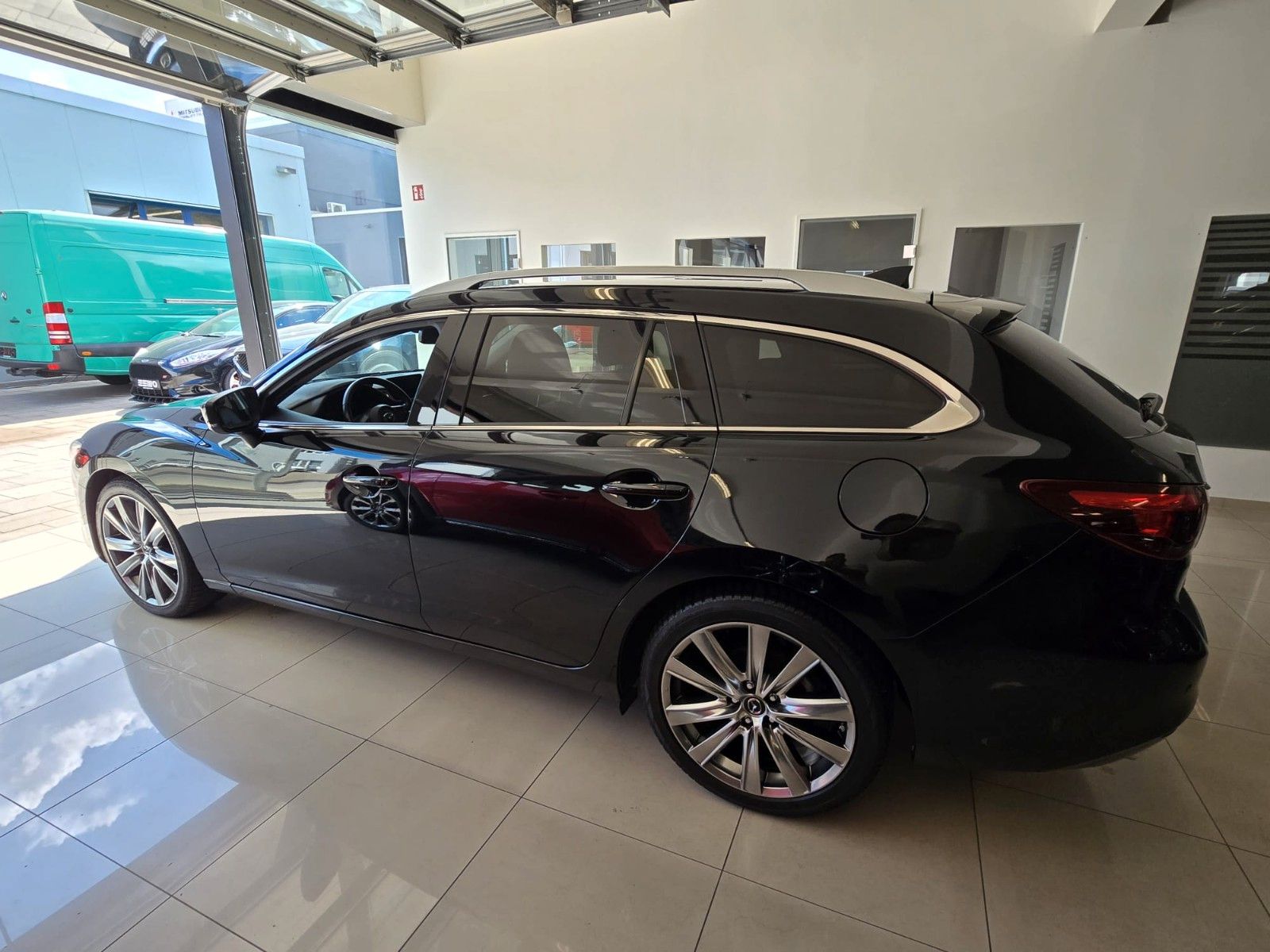 Mazda 6 Kombi Exclusive-Line *HUD*BOSE*SB*LEDER*360°