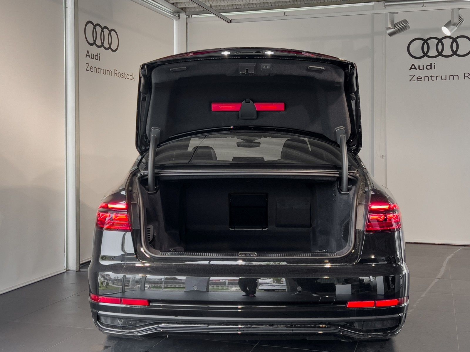 Audi A8 50 TDI quattro - Samsaru's Car Outlet
