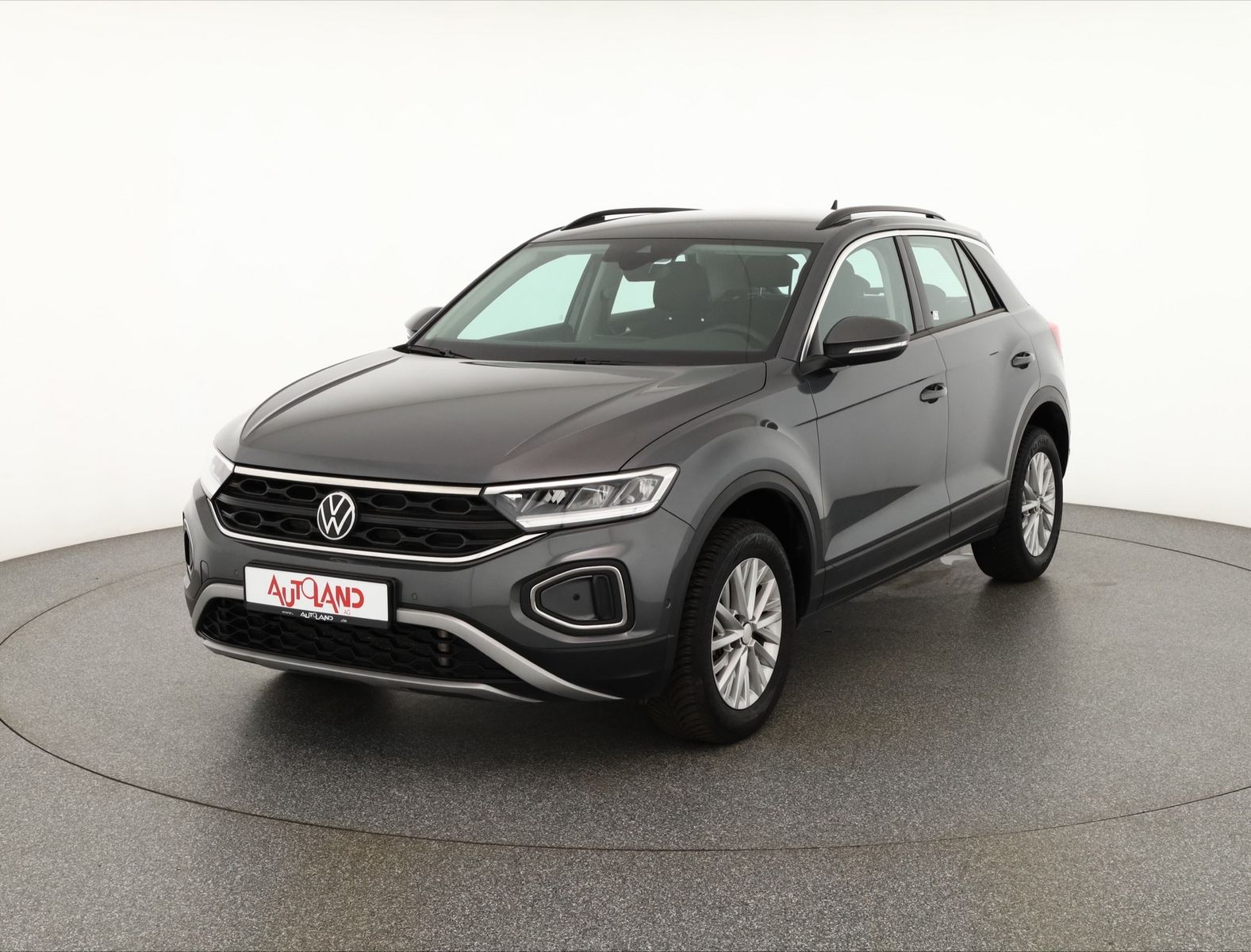 Volkswagen T-Roc 1.5 TSI - Samsaru's Car Outlet
