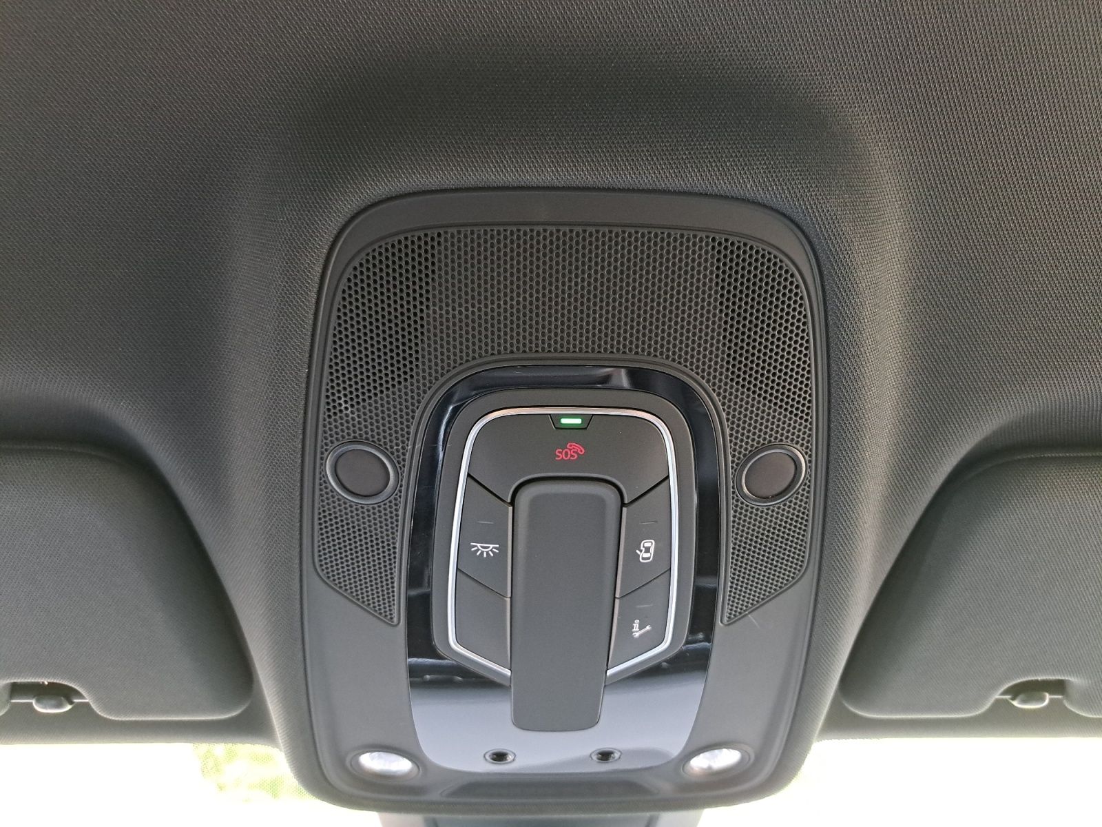 Audi RS Q8 quattro tiptr. 23" MATRIX B&O 4xKAM NAV AP