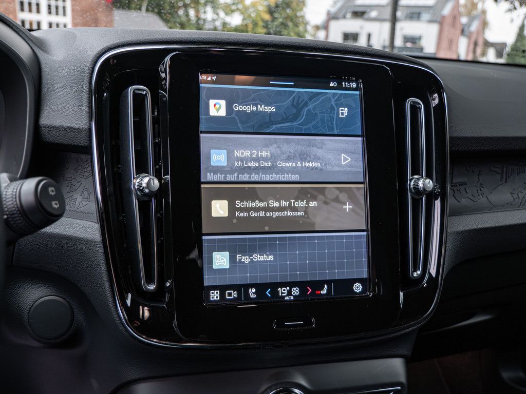 Volvo XC40 TWIN Core Recharge Pure Electric AWD