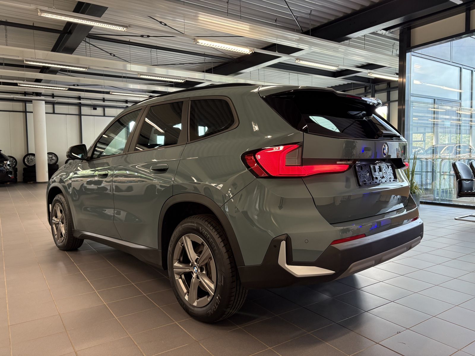 BMW X1 xDrive23d - Samsaru's Car Outlet