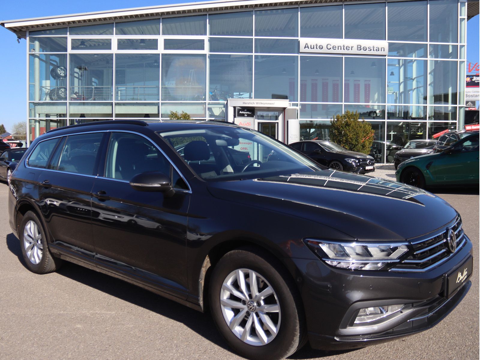 Volkswagen Passat 2.0TDI BUSINESS - Samsaru's Car Outlet
