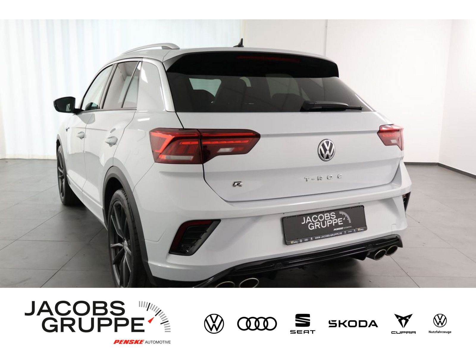 Volkswagen T-Roc 2.0 TSI 4M R - Samsaru's Car Outlet