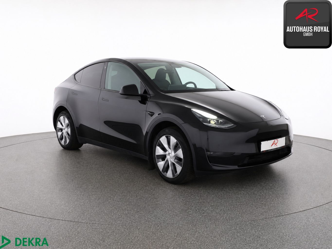 Tesla Model Y Long Range Dual AWD PANO,360°,PARKLENK