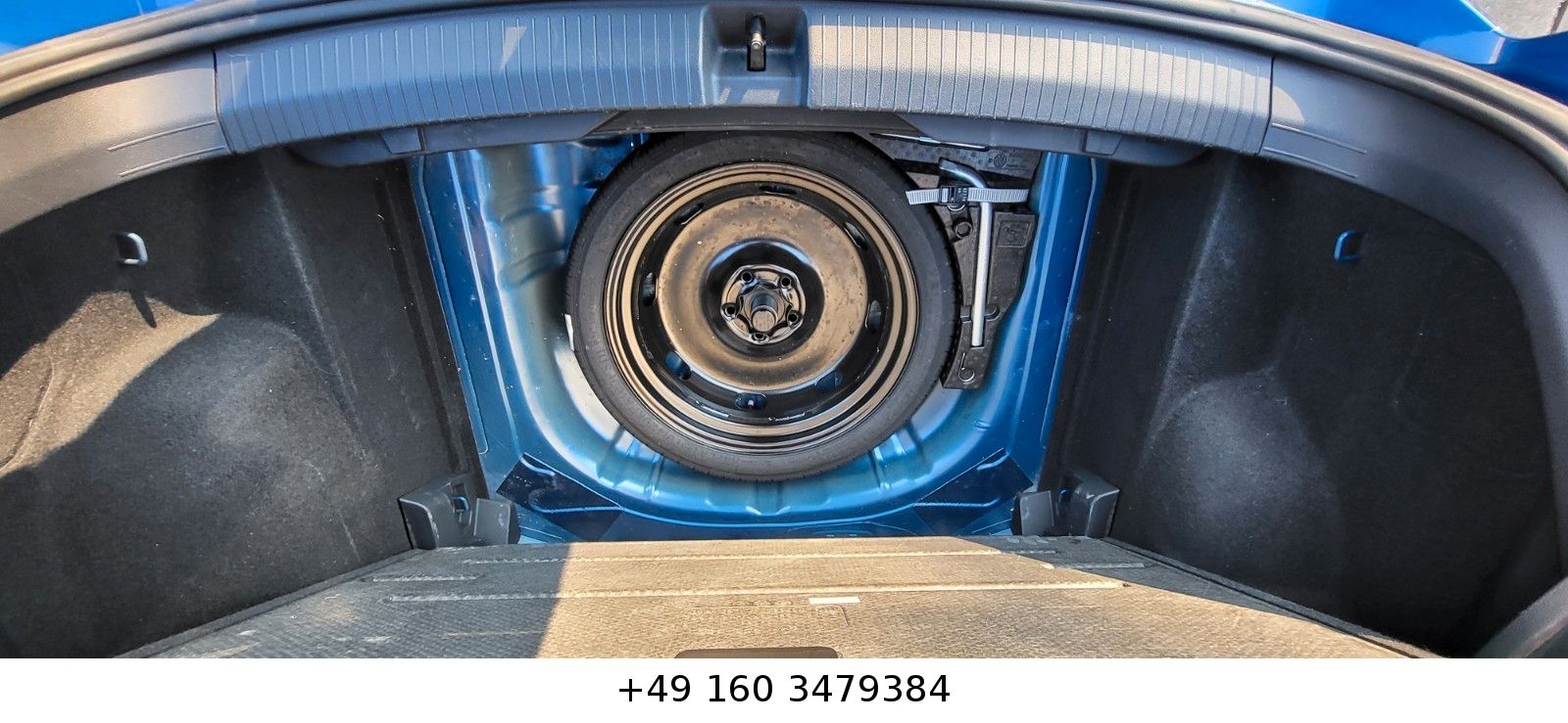 Volkswagen T-Roc Life DSG - Samsaru's Car Outlet