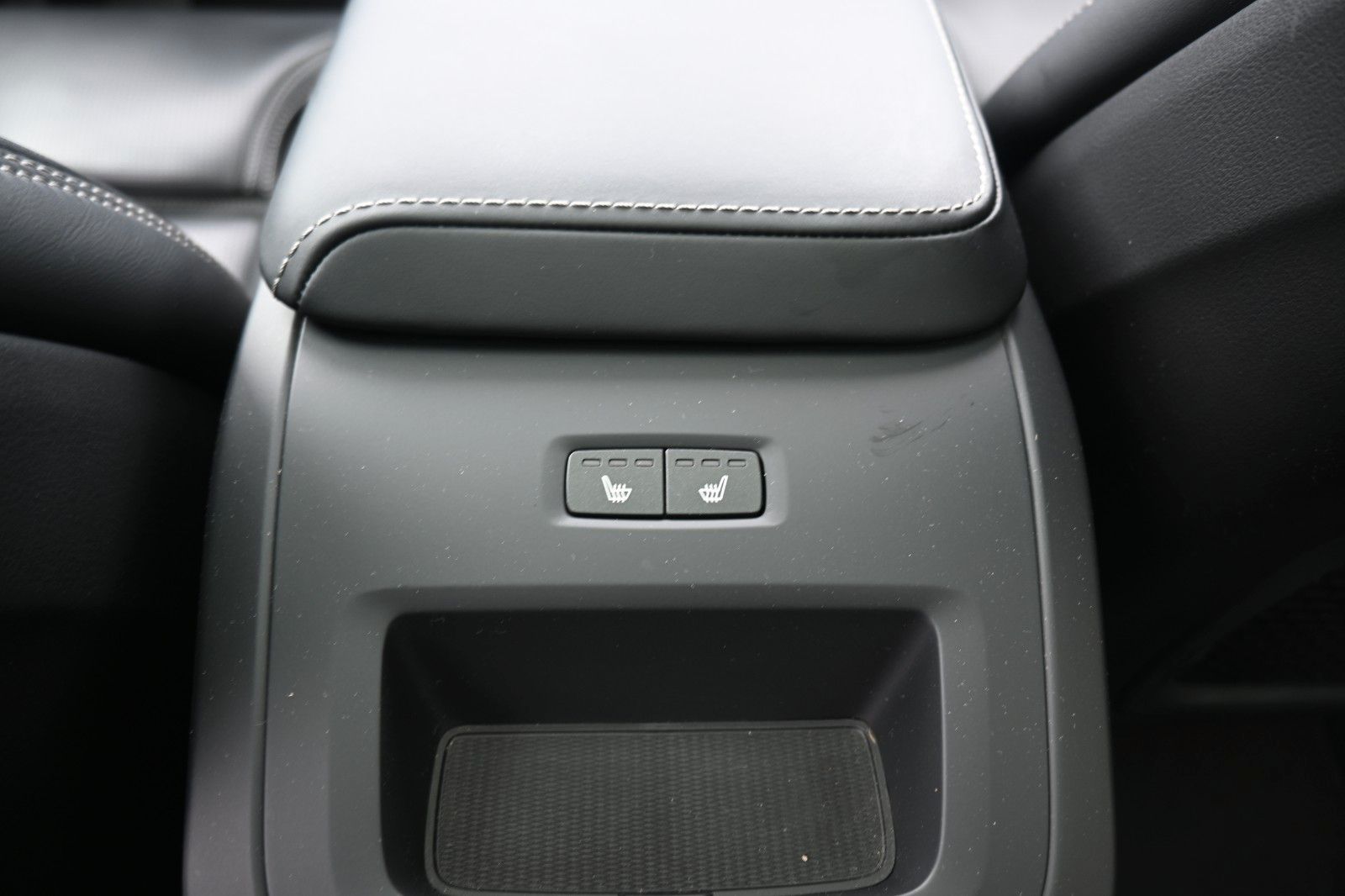 Volvo XC 60 Inscript. T8 PHEV AWD*HUD*Massage*Luft*AHK
