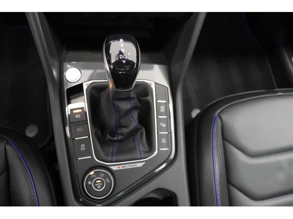 Volkswagen Tiguan R 2.0 TSI 4Motion #HARMAN #Matrix #Panora
