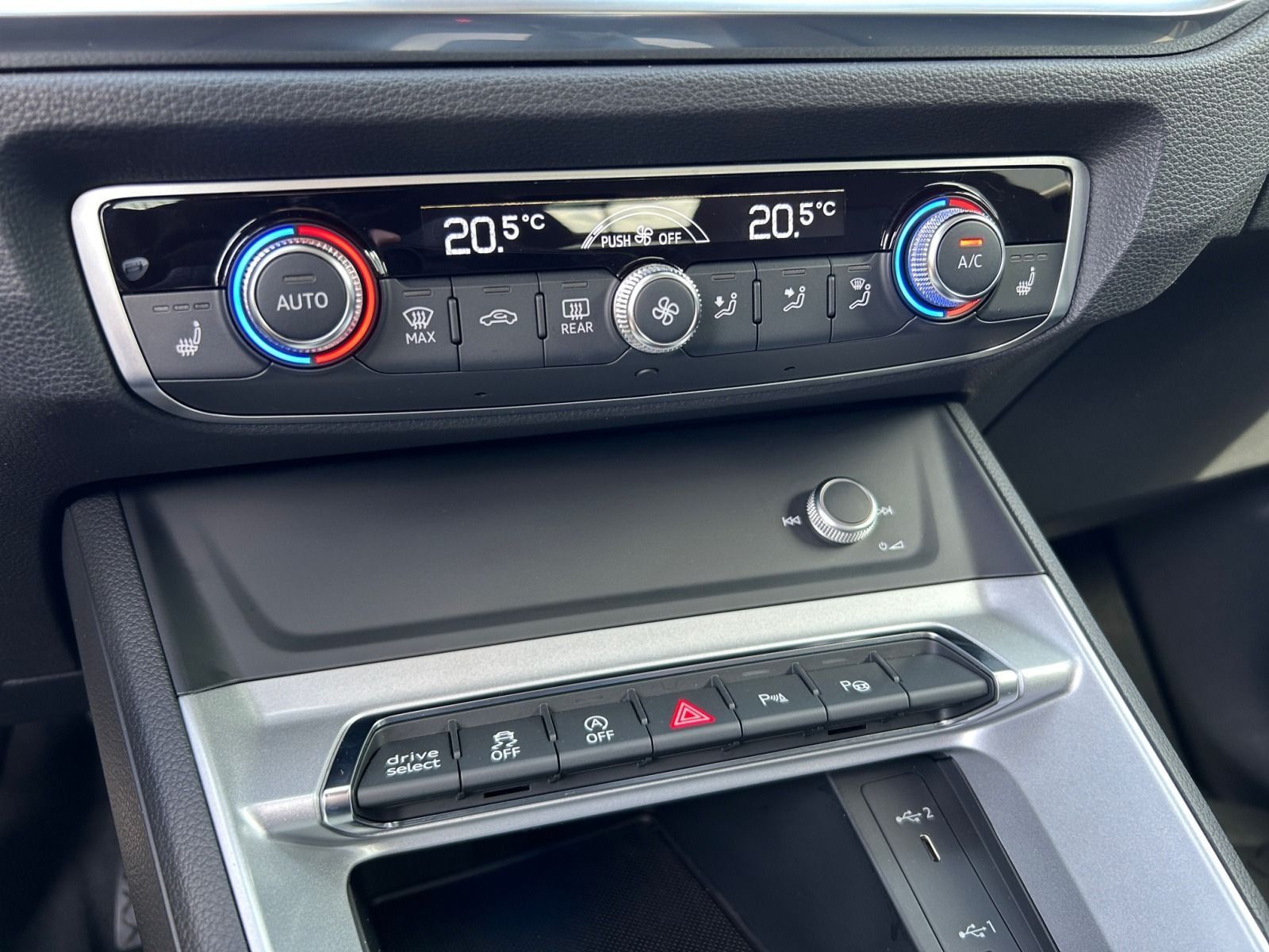 Audi Q3 Sportback 40 TFSI quattro S line - Samsaru's Car Outlet