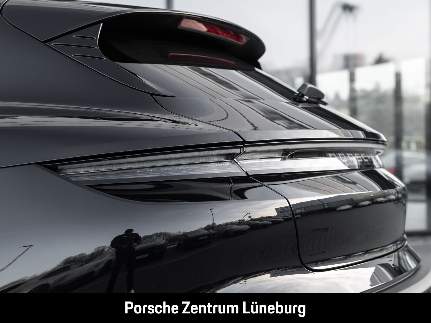 Porsche Taycan Sport Turismo InnoDrive Surround-View