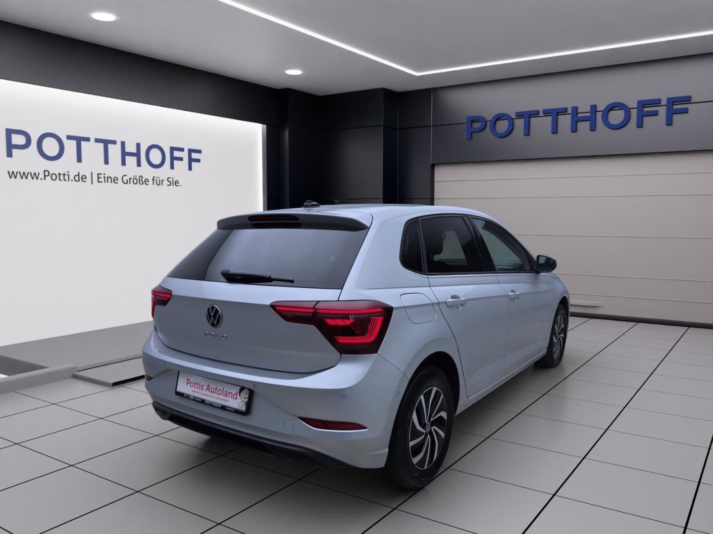 Volkswagen Polo 1.0 TSI DSG LIFE - Samsaru's Car Outlet