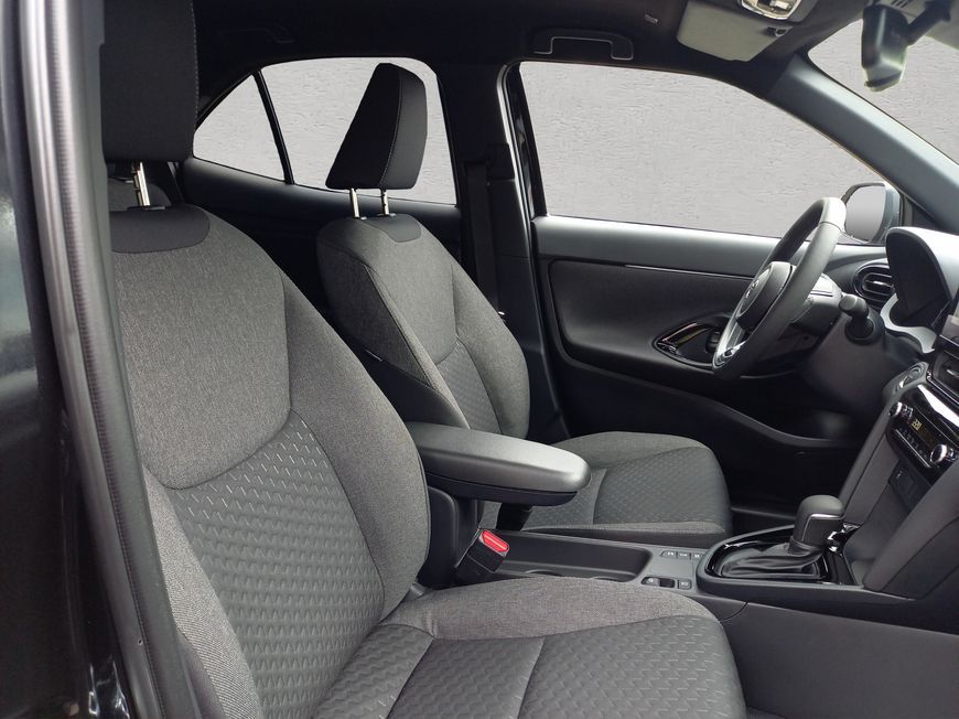 Toyota Yaris Cross Teamplayer Safety-Paket Winter-Paket