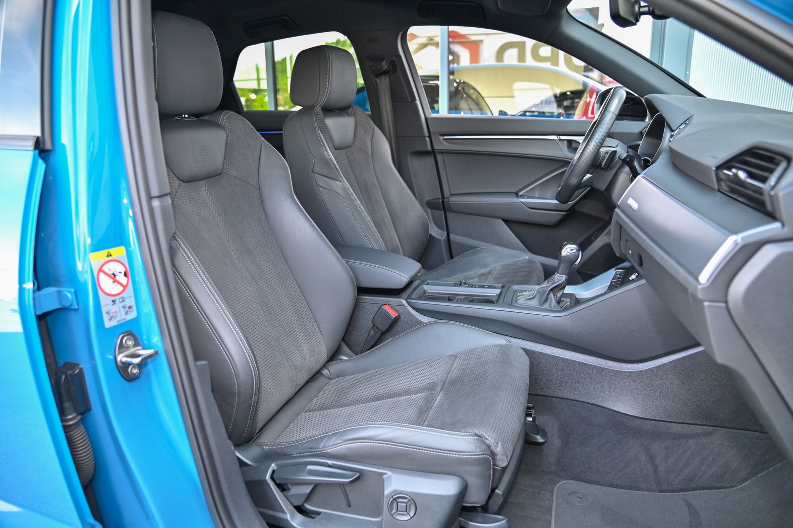 Audi Q3 Sportback 40 TFSI quattro S line - Samsaru's Car Outlet