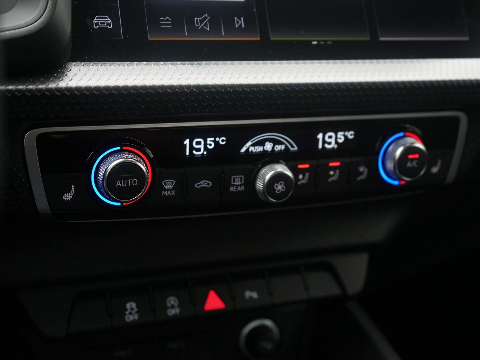 Audi A1 Sportback advanced KAM SHZ PDC PORT NAVI