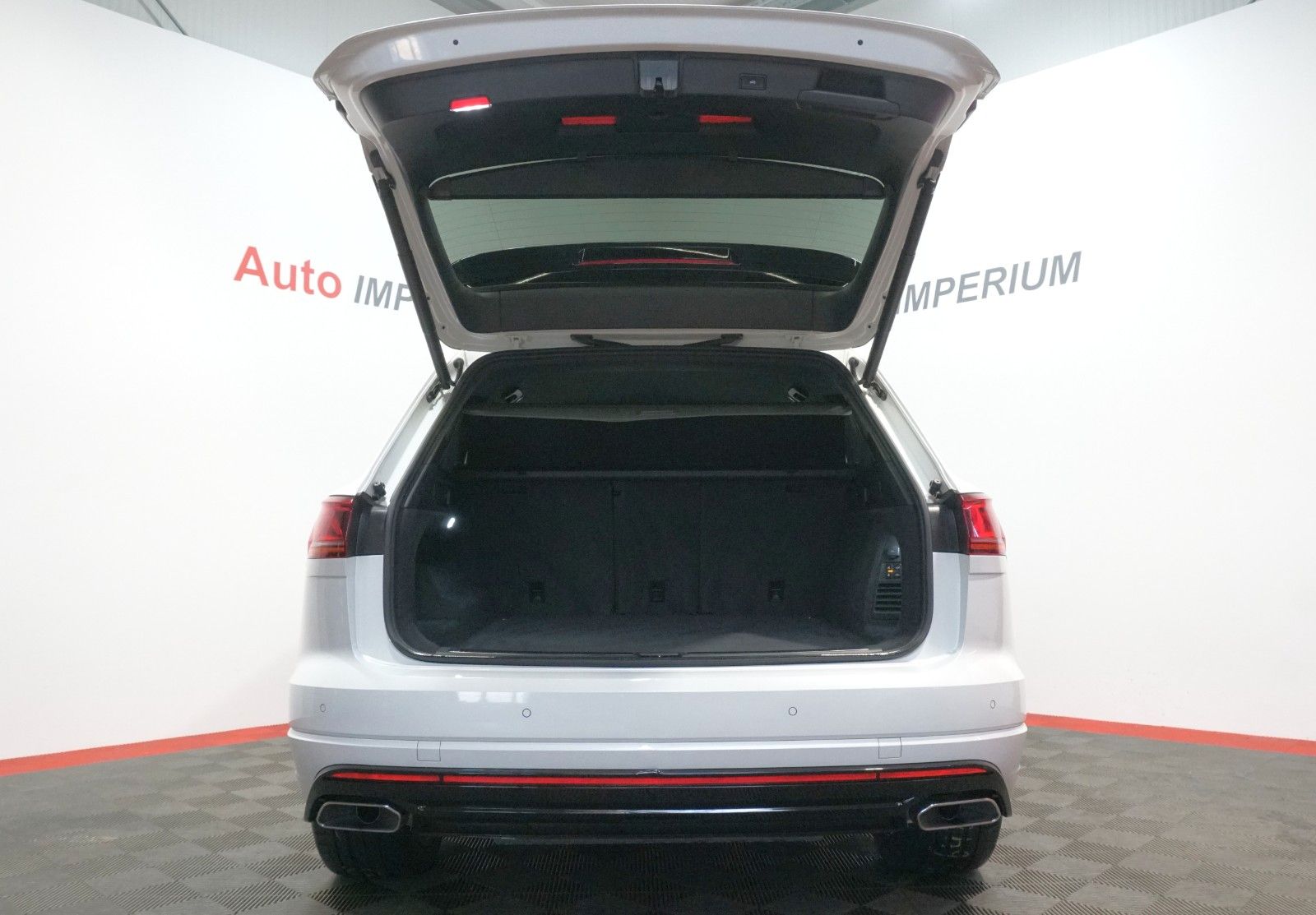 Volkswagen Touareg R-Line 4Motion 3.0 TDI*STDHZ*AHK*RfK