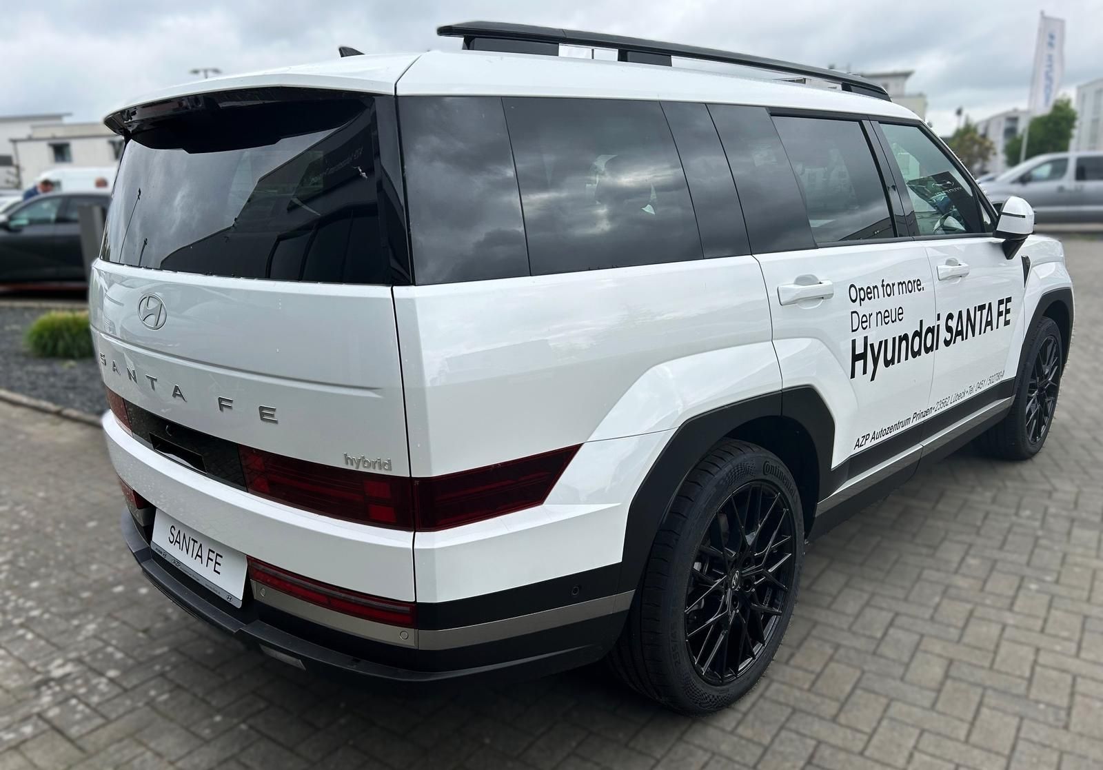 Hyundai SANTA FE 1.6 HEV 4WD - Samsaru's Car Outlet