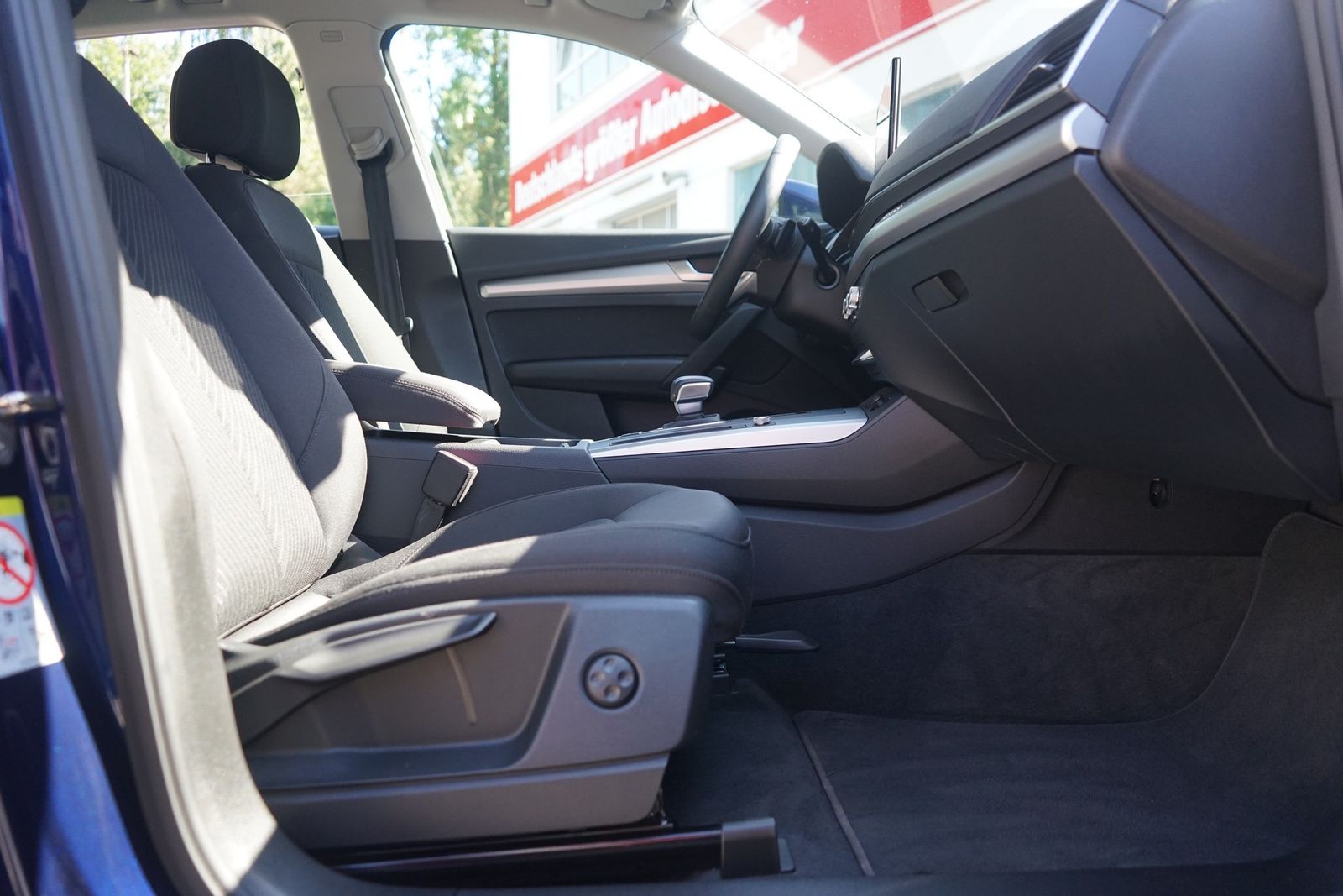 Audi Q5 40 2.0 TDI quattro - Samsaru's Car Outlet