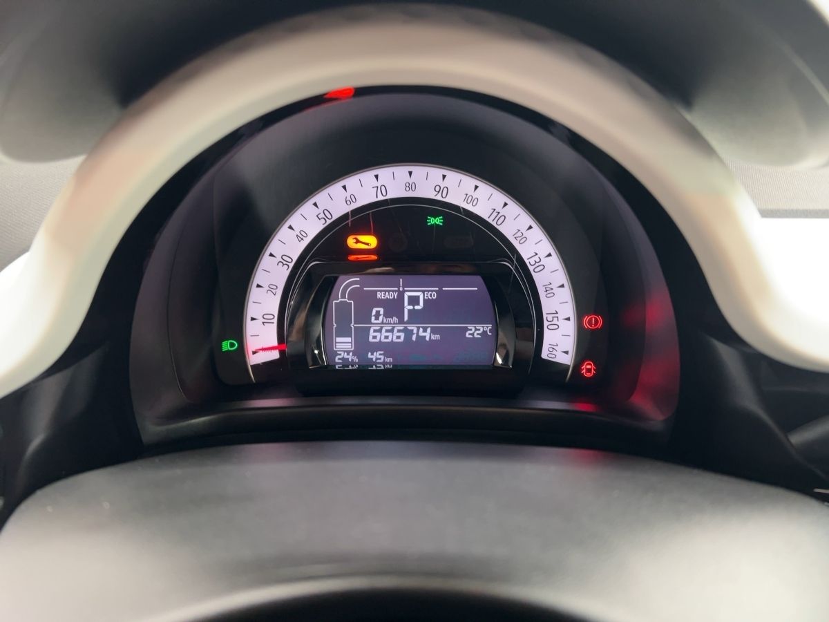 Renault Twingo ZEN ELECTRIC - Samsaru's Car Outlet