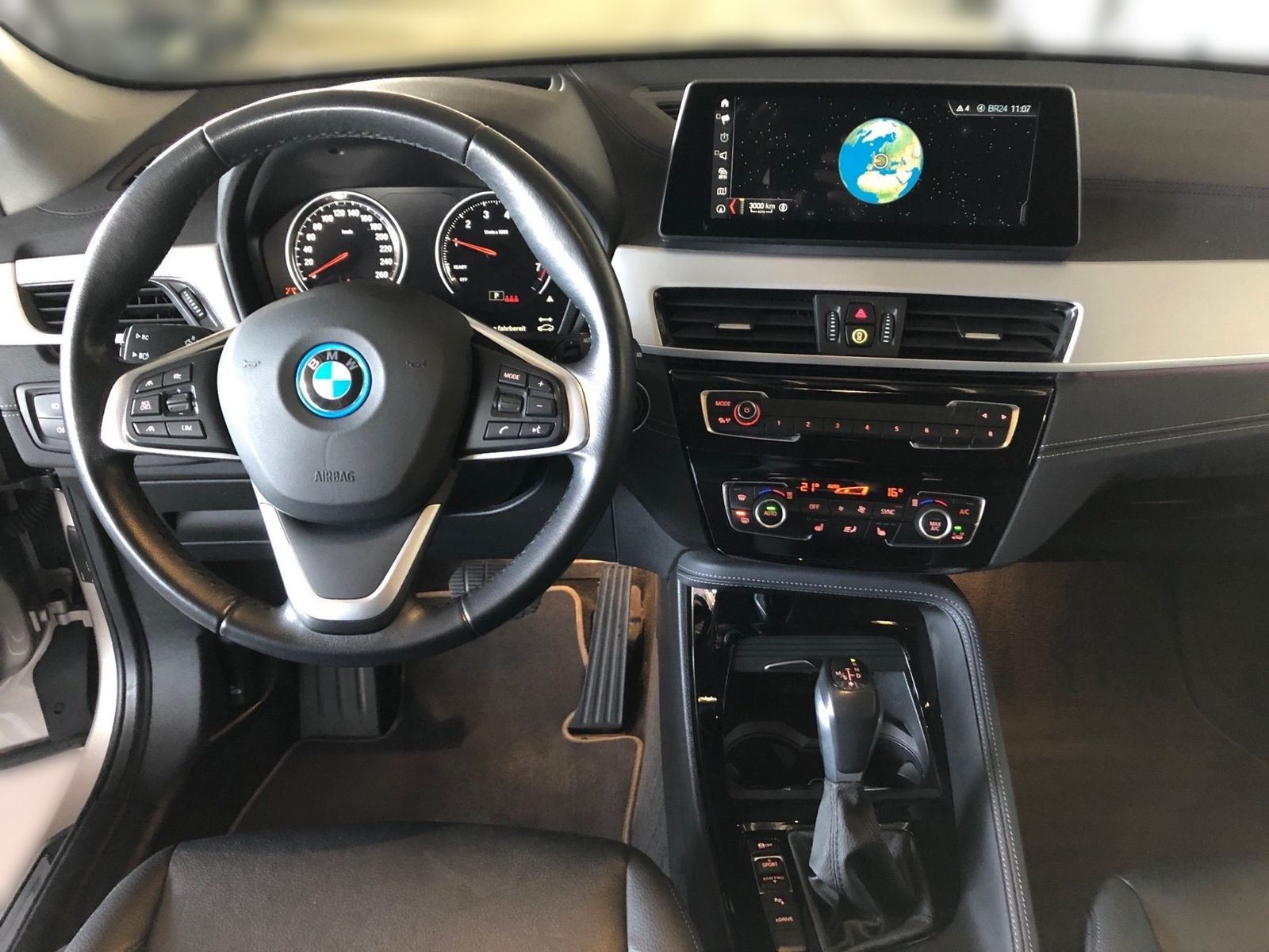 BMW X1 xDrive25e XLine - Samsaru's Car Outlet