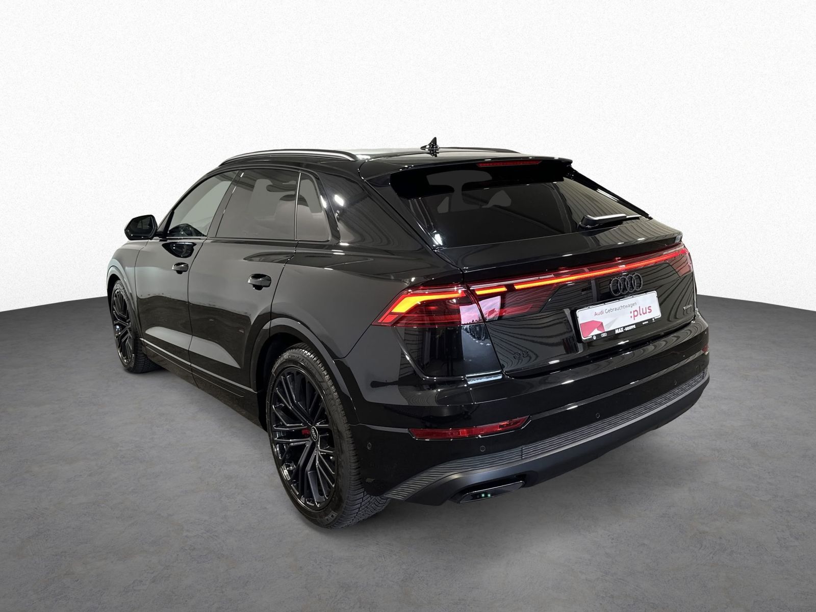 Audi Q8 50 TDI QUATT S LINE HD-MATRIX+AHK+RAUTE+PANO+