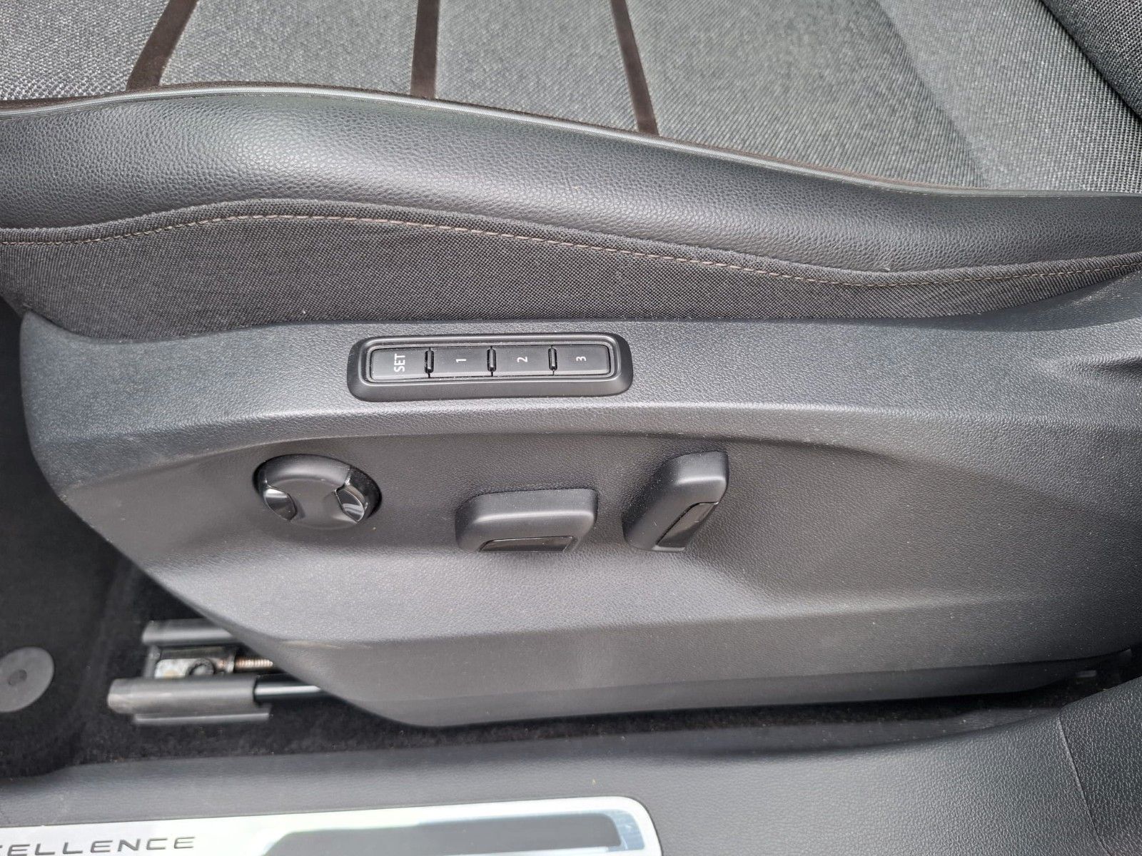 Seat Tarraco Xcellence 4Drive AHK_Stand-HZG_LED_Pano
