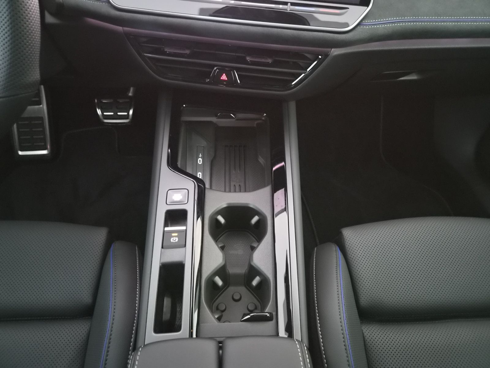 Volkswagen Passat R-Line "Signature" 2,0 l TSI 4MOTION 265