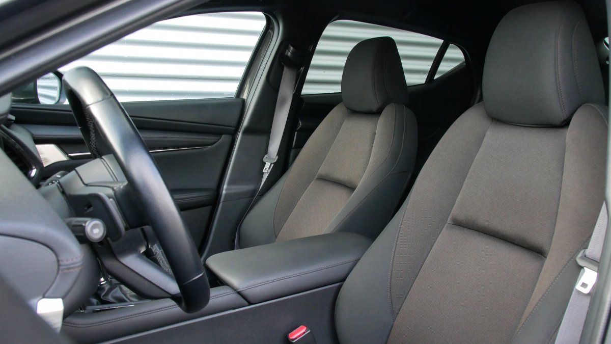 Mazda 3 e-Sky-G 150AT M-Hybrid Select. Design- Premium