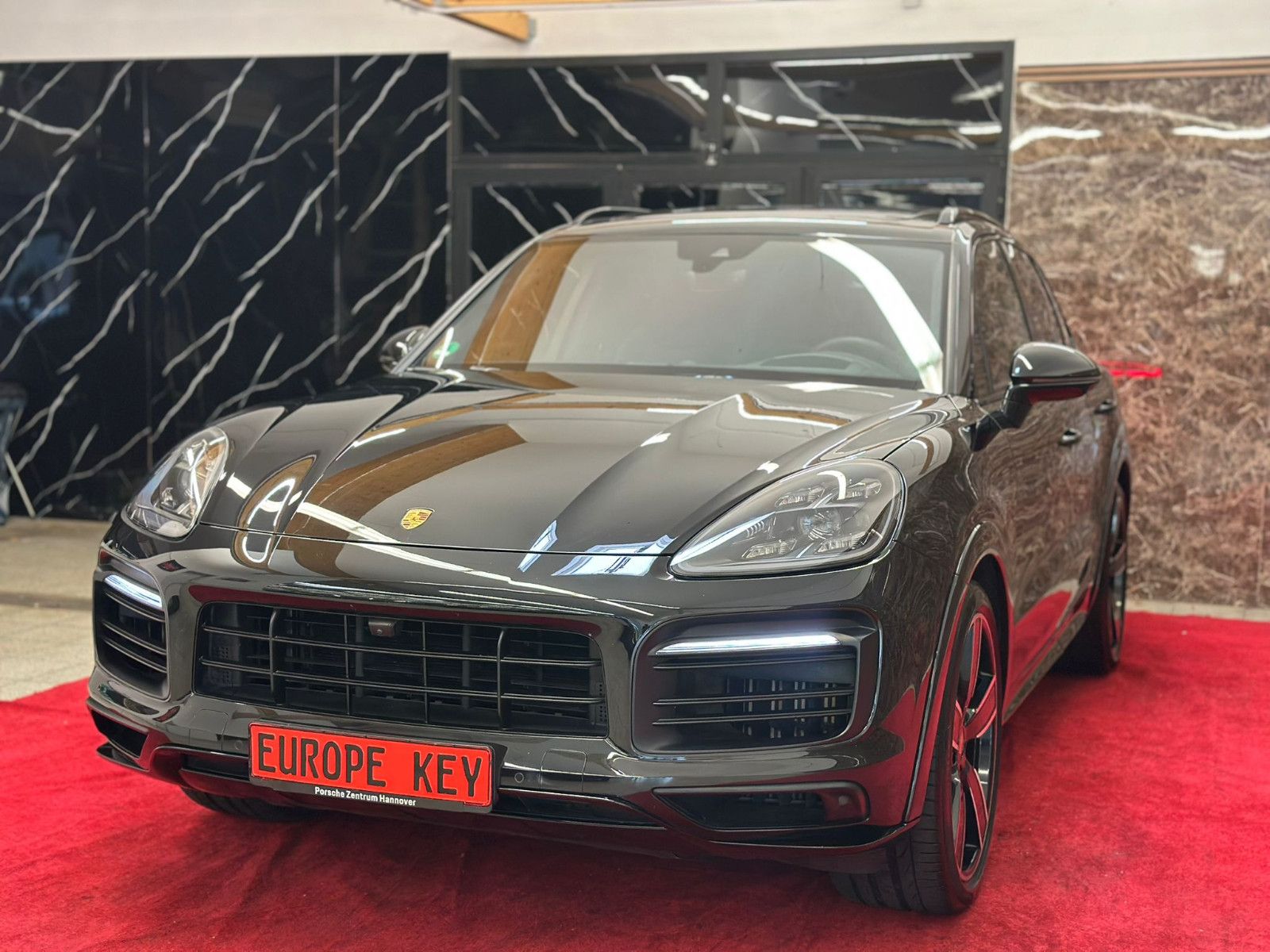 Porsche CAYENNE GTS 4.0 V8 BLACK PAKET PANO 360KAMERA