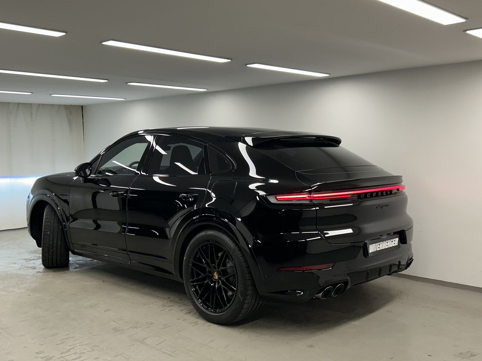 Porsche Cayenne E-Hybrid Coupé ACC BOSE Matrix Carbon PD