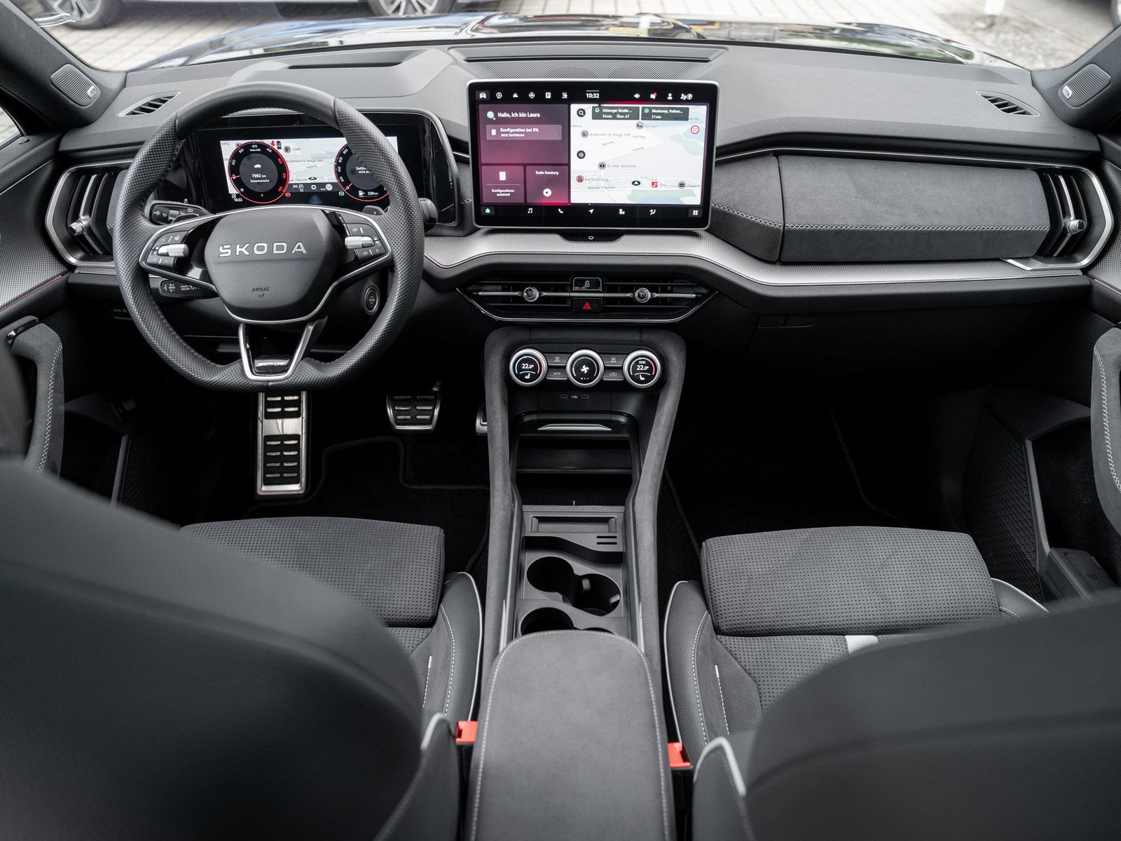 Skoda KODIAQ SPORTLINE 2.0 TDI DSG 4X4 DCC AHK Navi 36