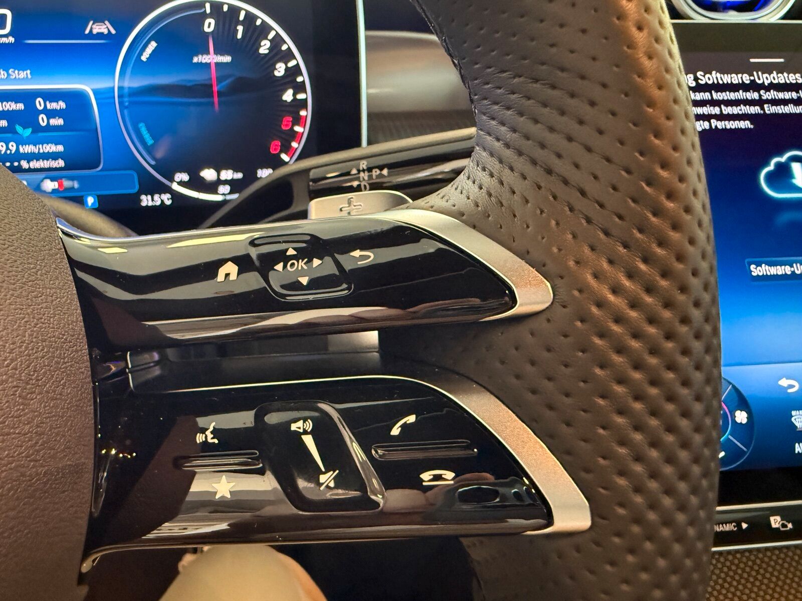 Mercedes-Benz GLC 300 de 4M AMG ADVANCED+ - Samsaru's Car Outlet