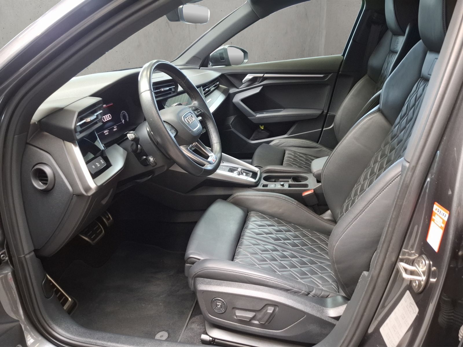 Audi A3 Sportback TFSI e S line - Samsaru's Car Outlet