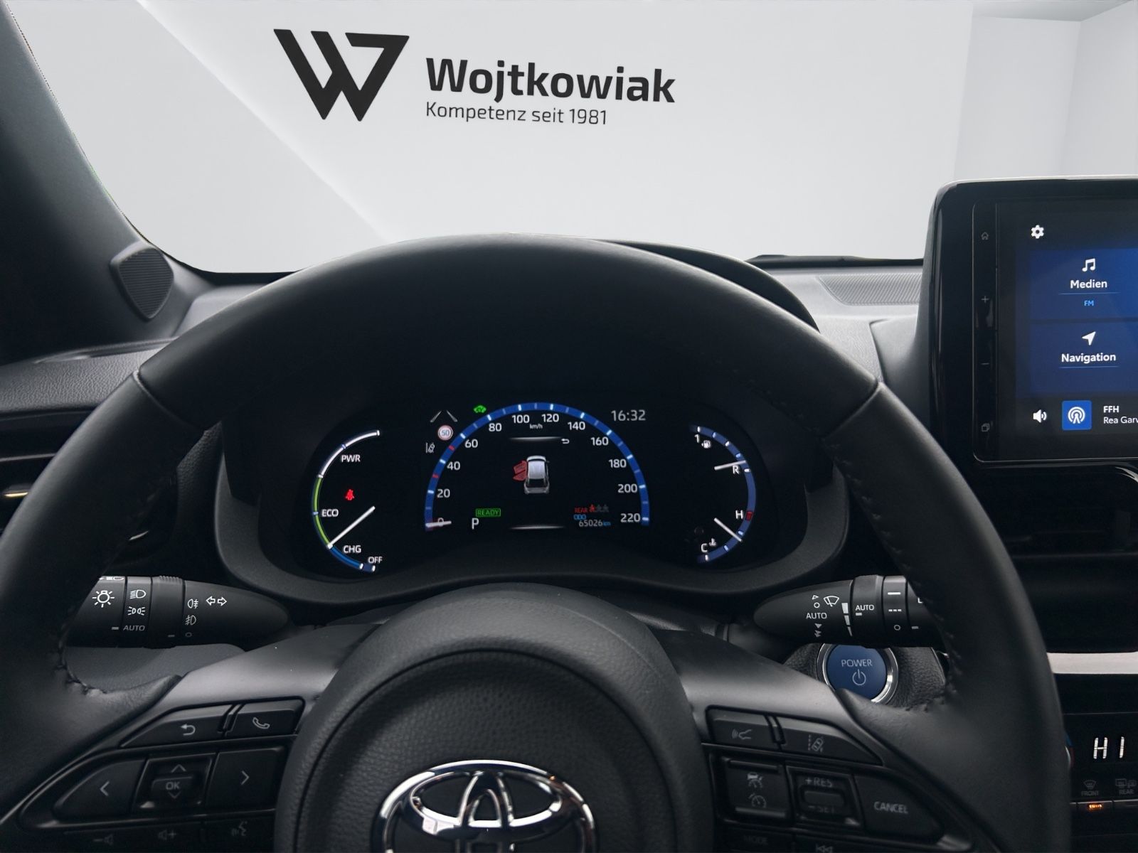 Toyota Yaris Cross Hybrid Adventure*HUD*MatrixLED*TWW*