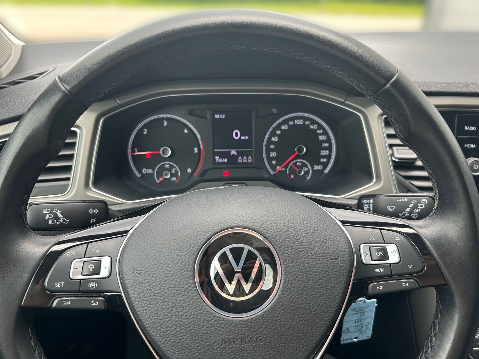 Volkswagen T-Roc 2.0 TDI Style - Samsaru's Car Outlet