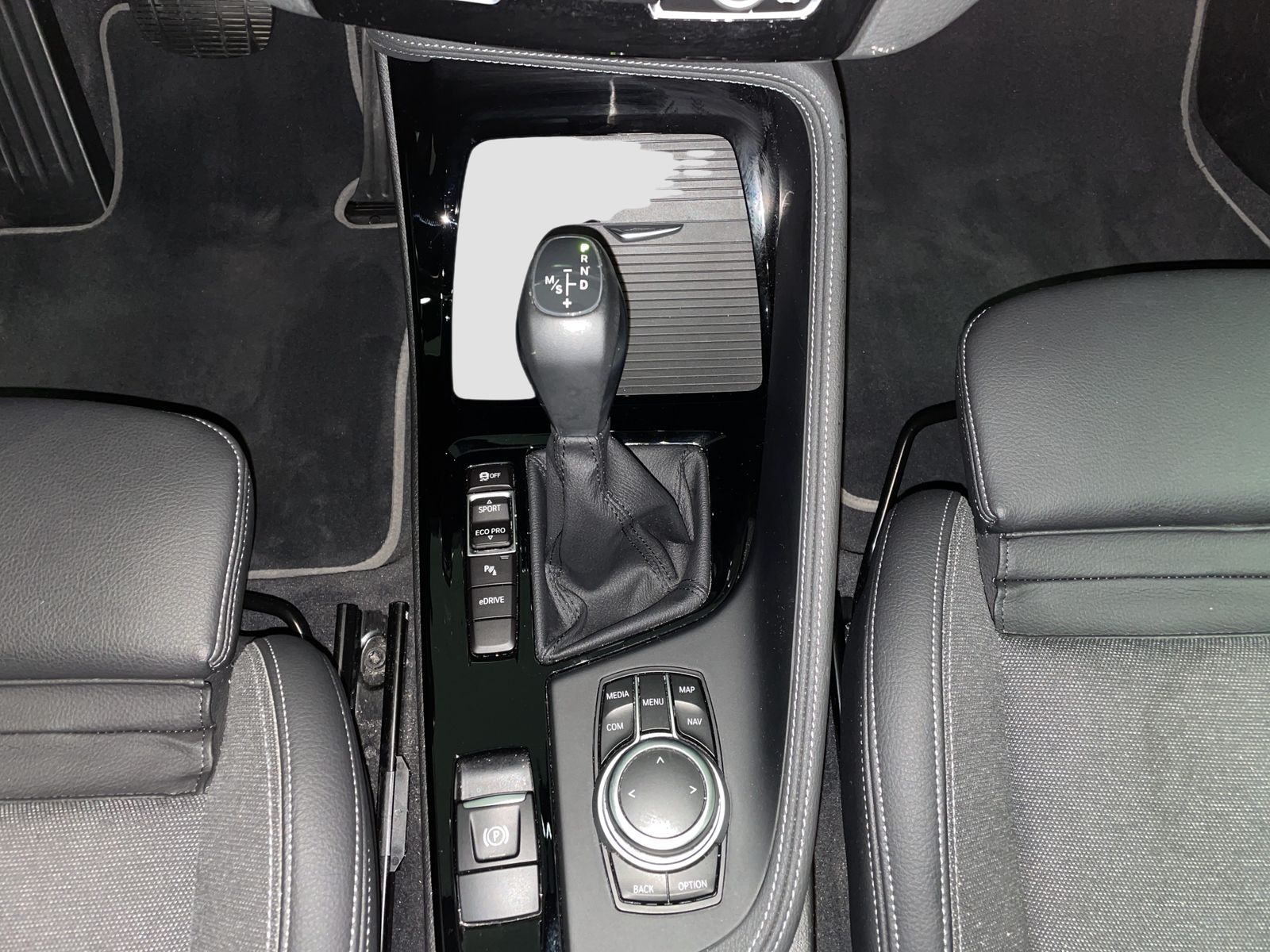 BMW X1 xDrive25e Sport Line - Samsaru's Car Outlet