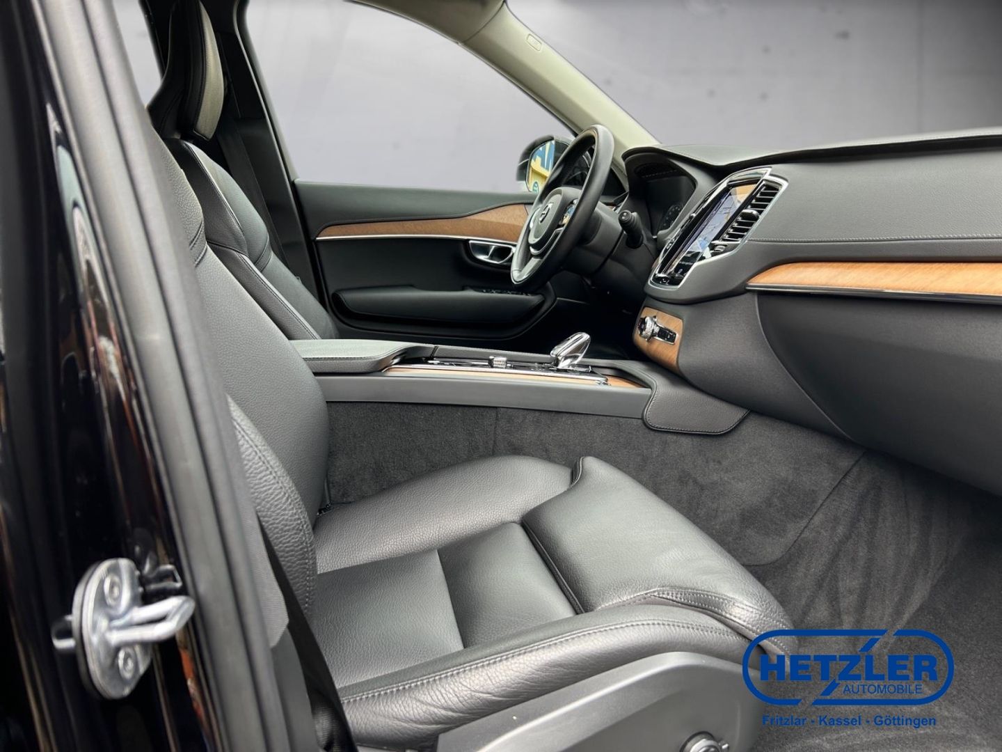 Volvo XC90 Plus Bright Recharge Plug-In Hybrid AWD 7-S