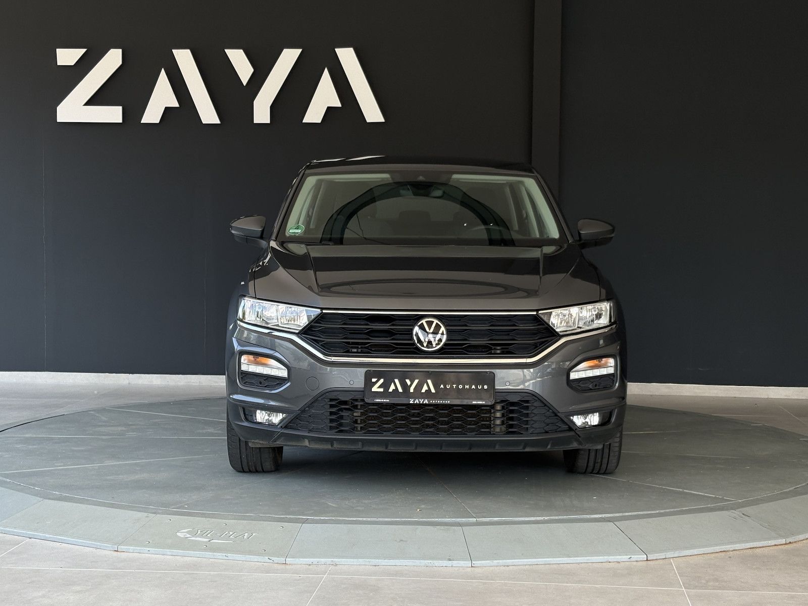 Volkswagen T-Roc 2.0 TDI - Samsaru's Car Outlet