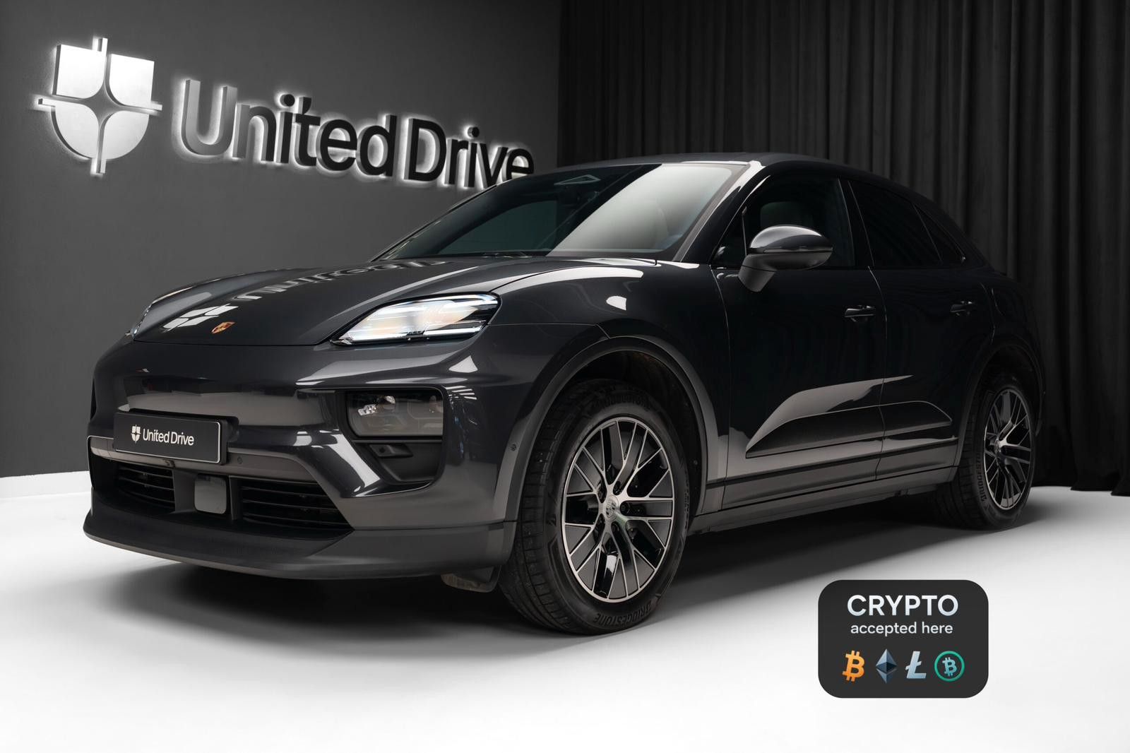 Porsche Macan Electric 4