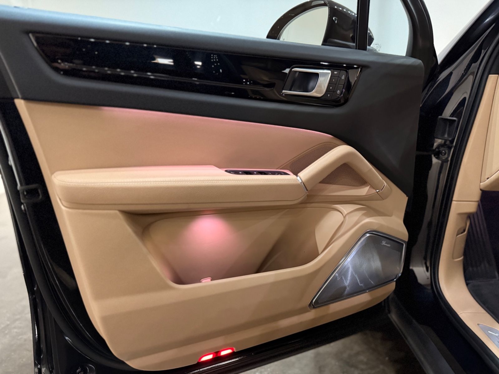 Porsche Cayenne E-Hybrid Platinum Burmester 360° Massage