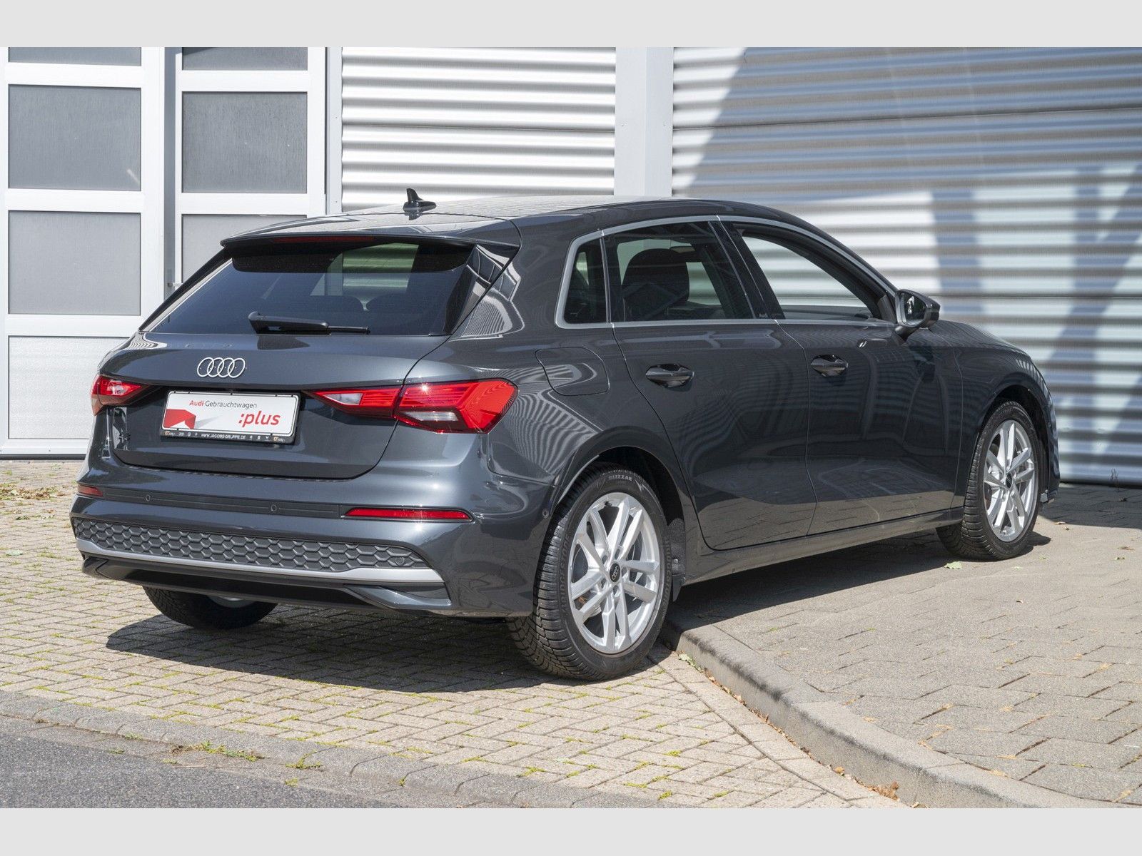 Audi A3 Sportback 35 TFSI S tronic Business* - Samsaru's Car Outlet