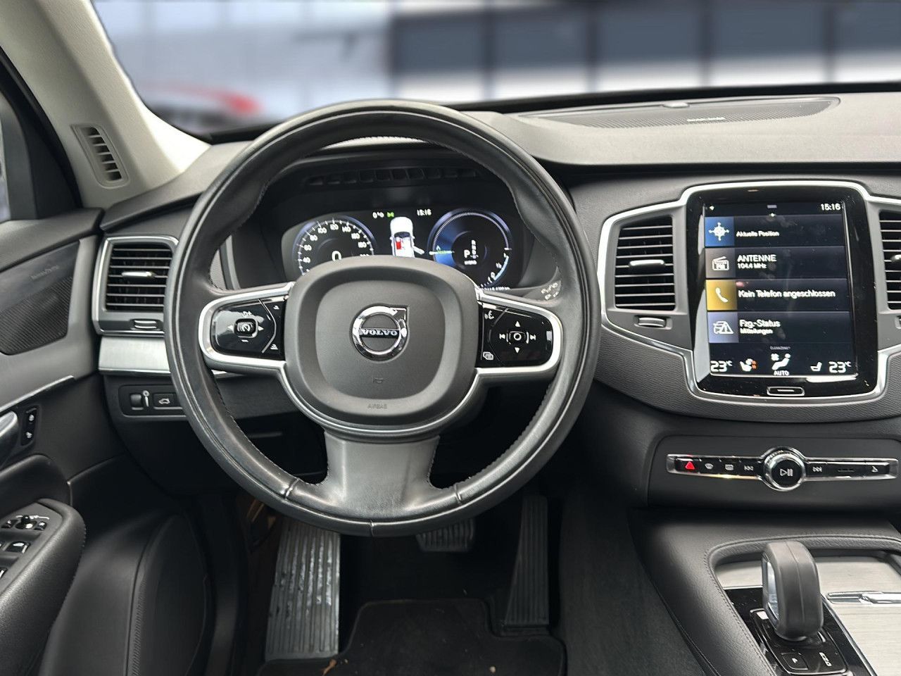 Volvo XC 90 Inscription Expression Recharge Plug-In - Samsaru's Car Outlet
