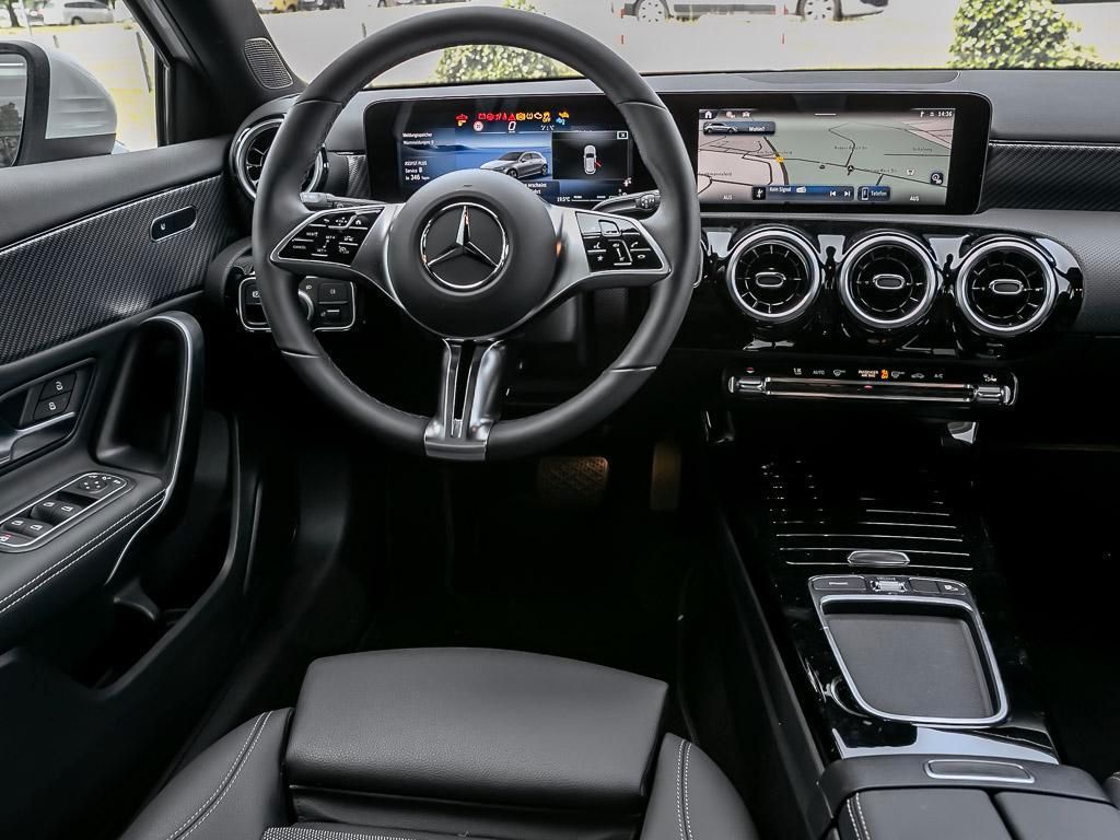 Mercedes-Benz A 180 Progressive - Samsaru's Car Outlet