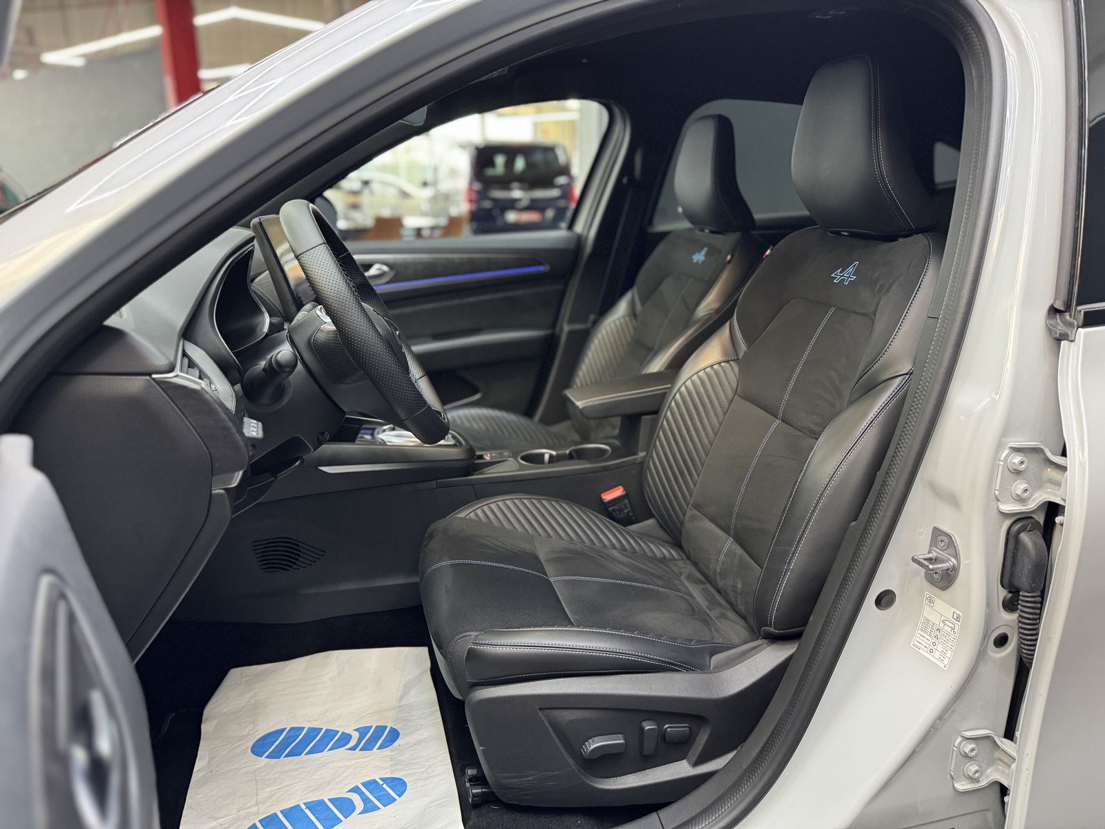 Renault Arkana E-Tech Full Hybrid 145 Esprit Alpine - Samsaru's Car Outlet