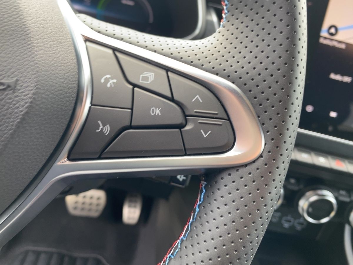 Renault Arkana E-TECH 145 Esprit Alpine - Samsaru's Car Outlet