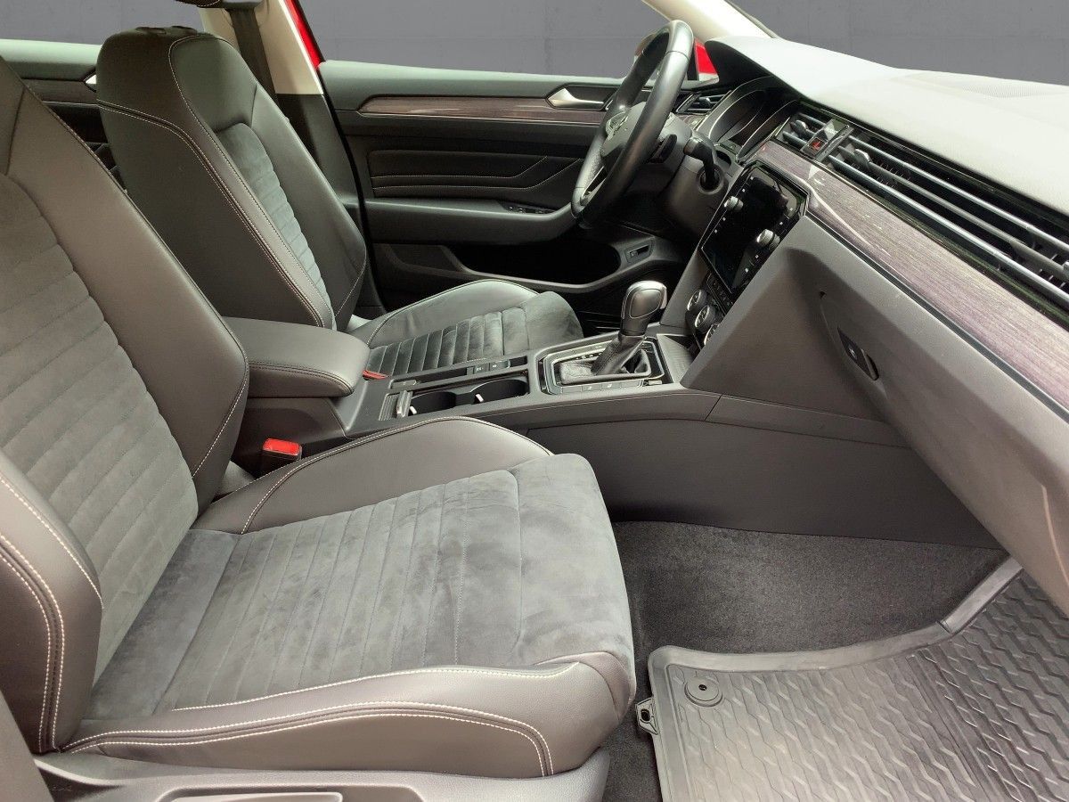 Volkswagen Passat 1.5 TSI DSG ELEGANCE - Samsaru's Car Outlet