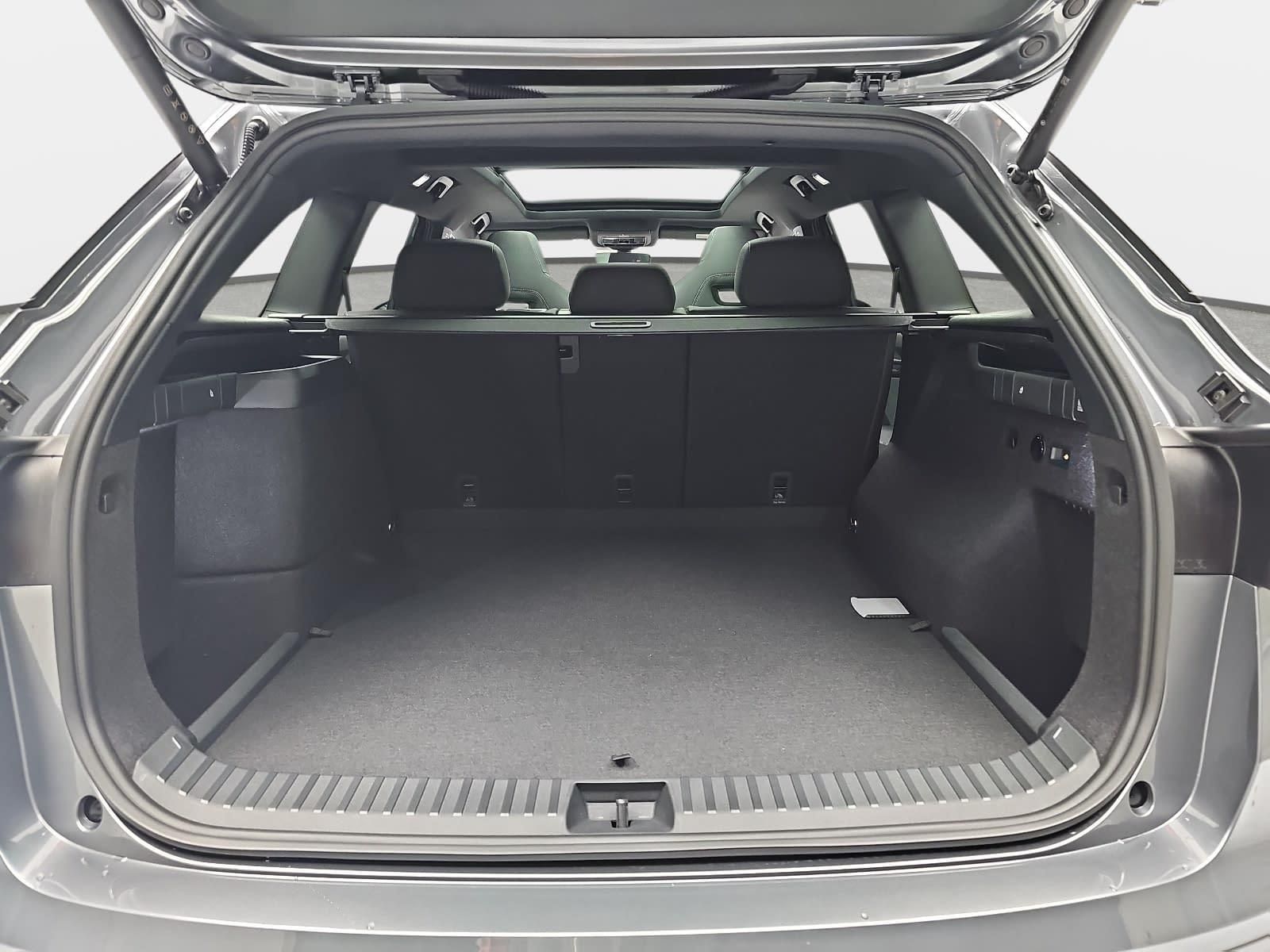 Skoda 1.5 TSI DSG IV PHEV SPORTLINE AHK PANO LM